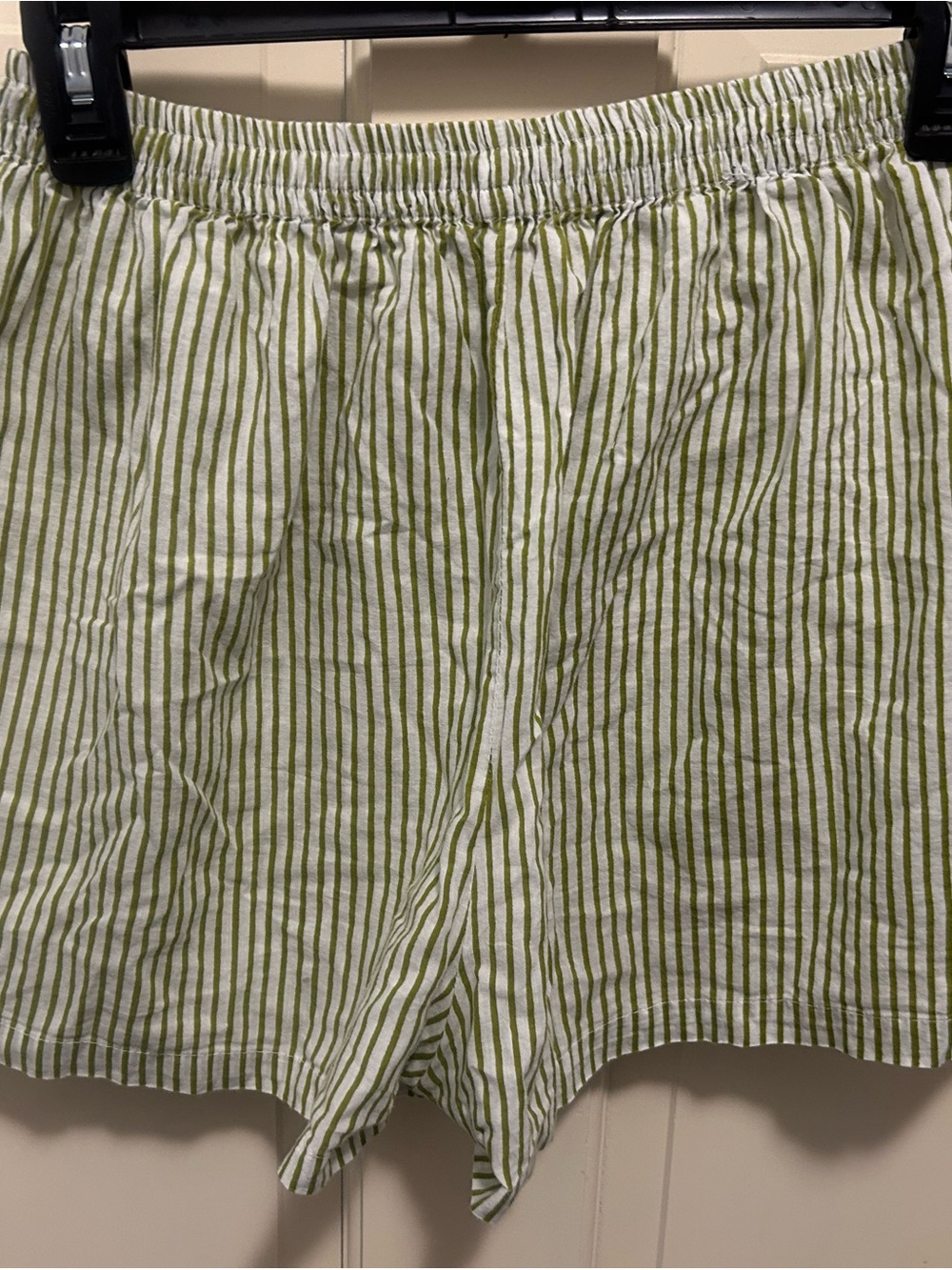 Darling Brand Striped Puff-Sleeve Top and Shorts Set in Light Green Lounge Set - Picture 3 of 6